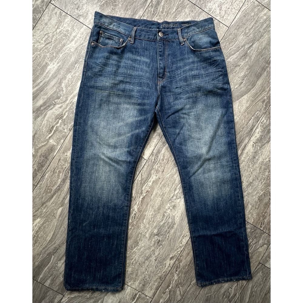 Gap 1969 Jeans Mens 35x30 Blue Med Wash Straight Fit Denim Classic Pockets